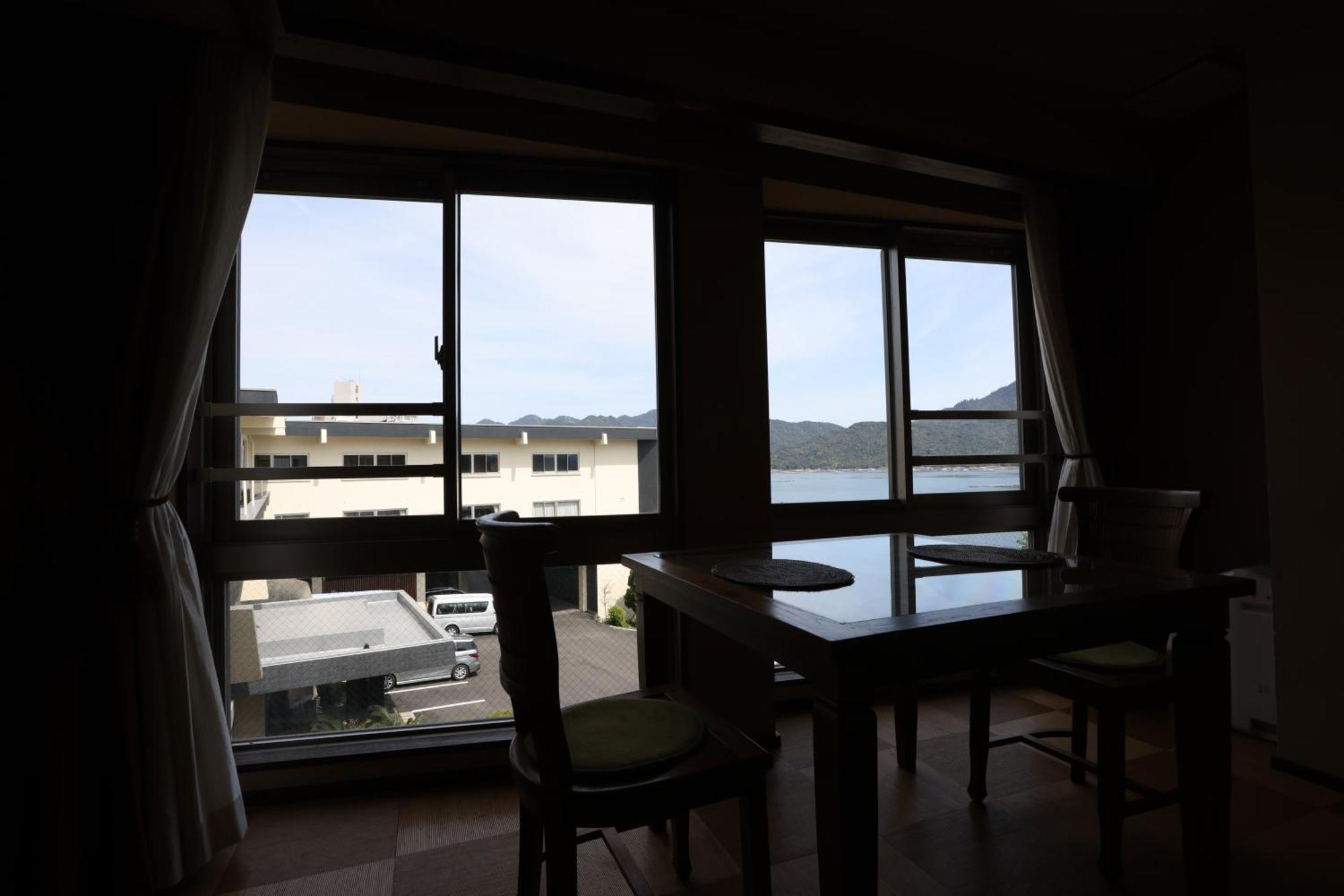 Miyahama Grand Hotel Hatsukaichi Exterior foto