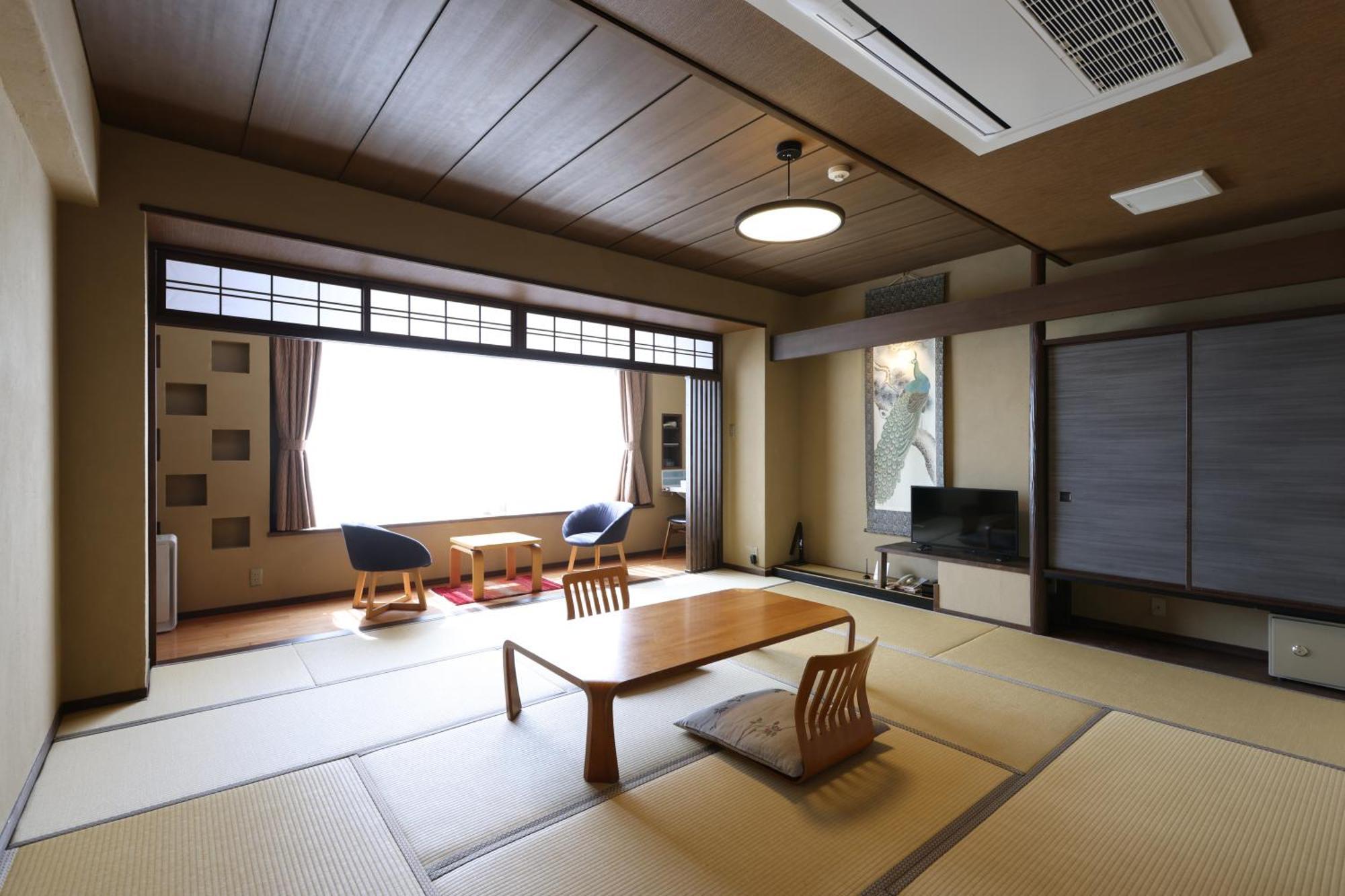 Miyahama Grand Hotel Hatsukaichi Exterior foto